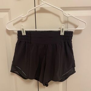 Lululemon Black Hotty Hot High Rise Athletic Shorts Size 2